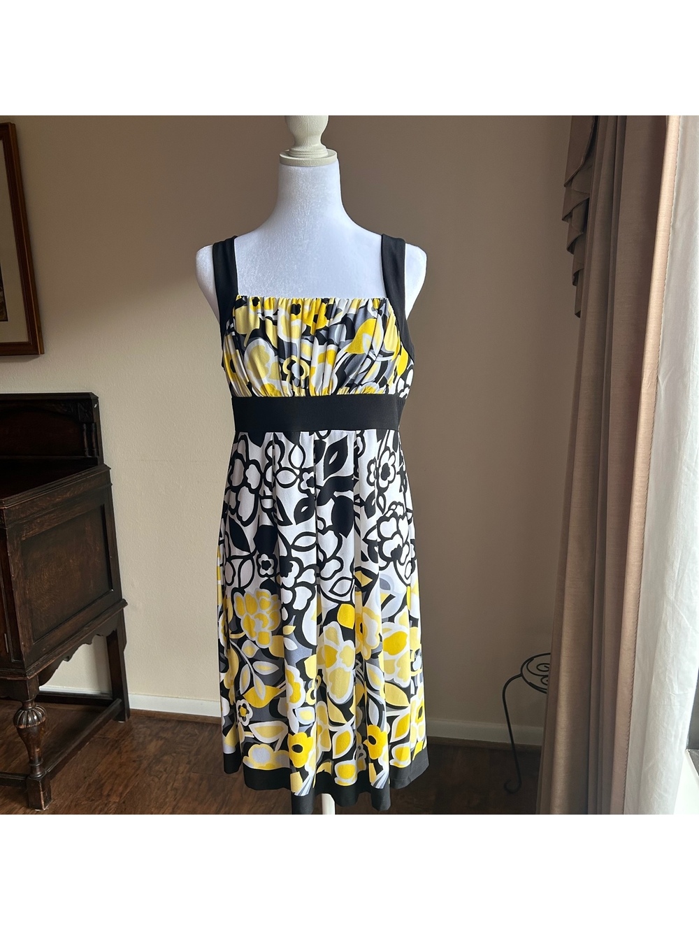 Early 2000’s Carrol little Sleeveless Floral Print Dress size 8